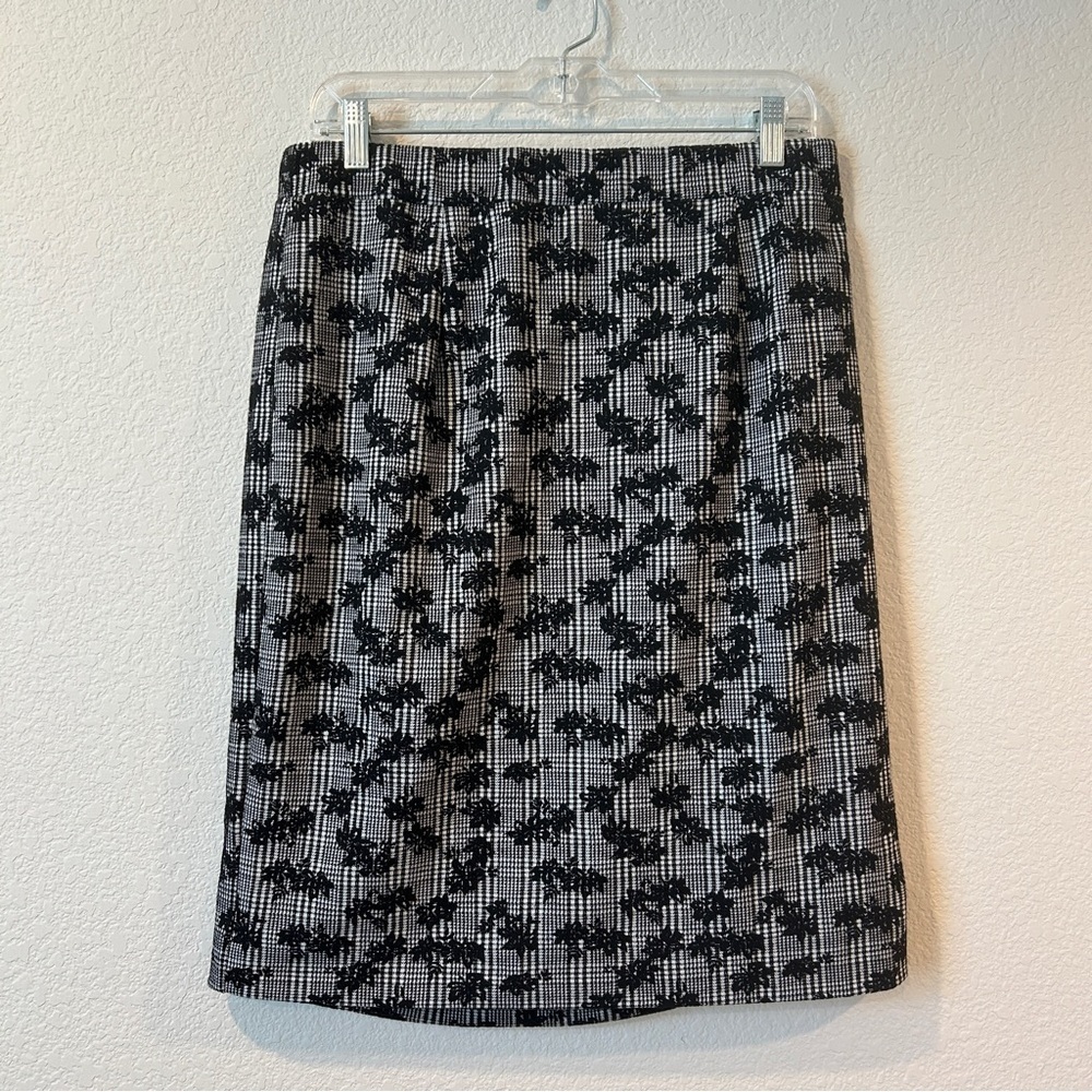 41 Hawthorn Women’s Black Camellia Textured Knit Skirt - Large